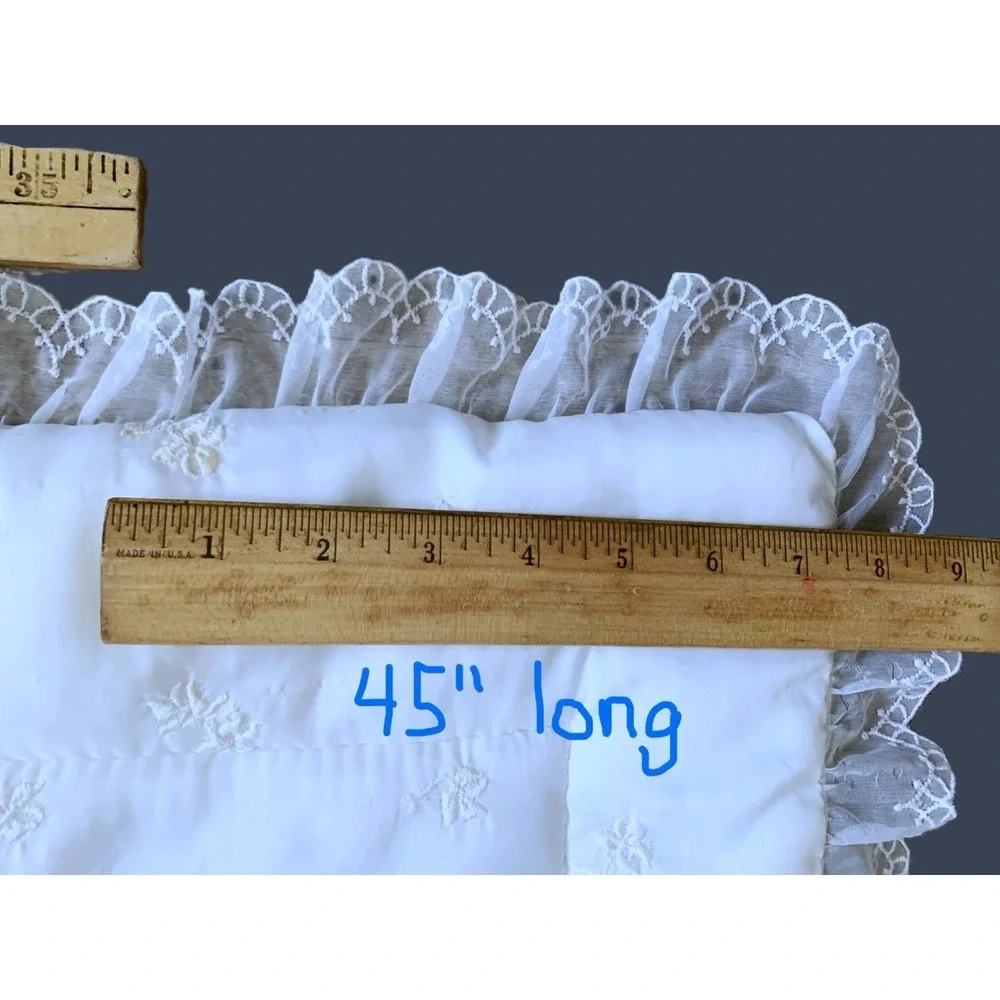 1960's Oyster Nylon Silky Feel Crib Comforter Blankie Quilt Embroidery & Lace